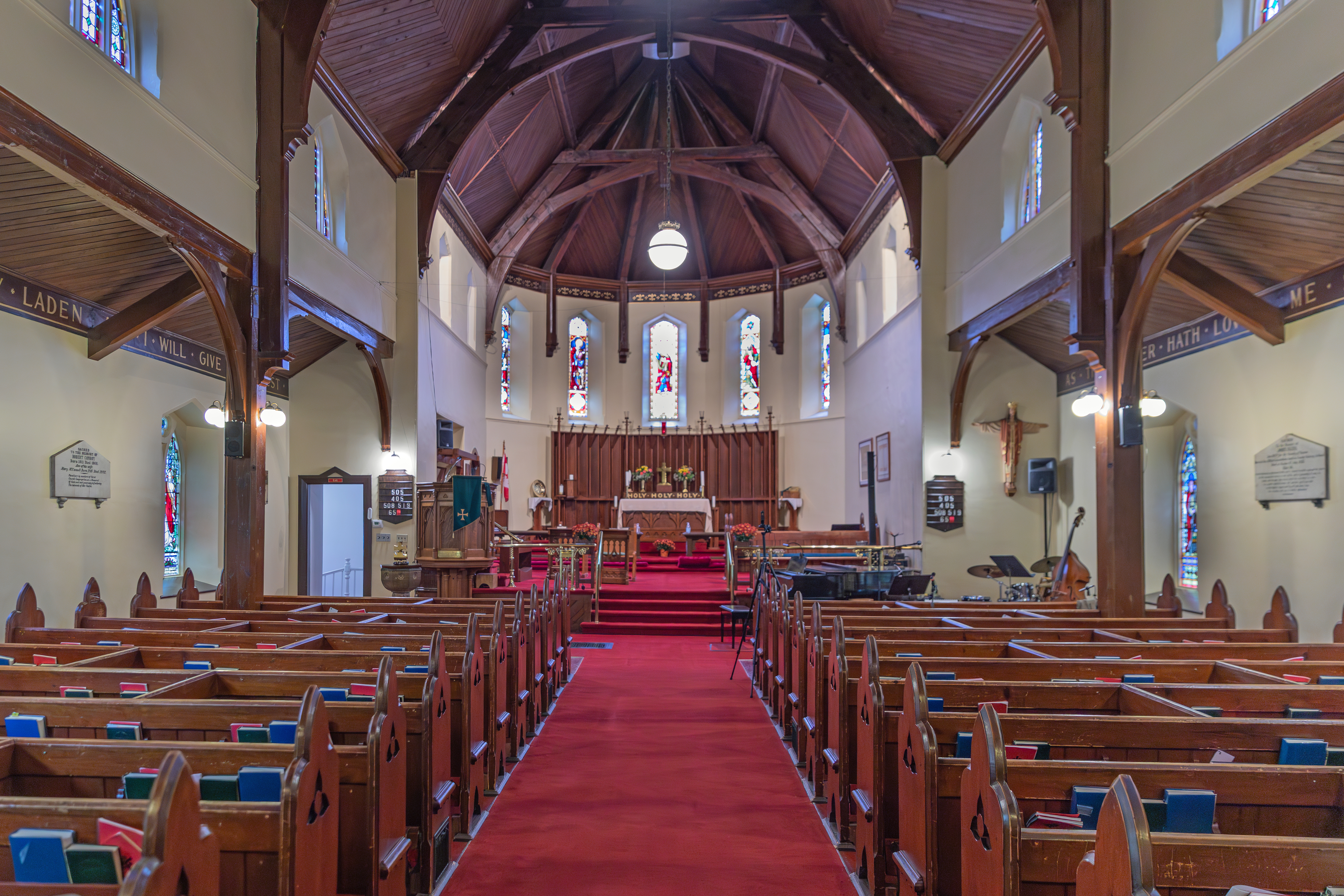 Christ Church Aylmer exterior view
